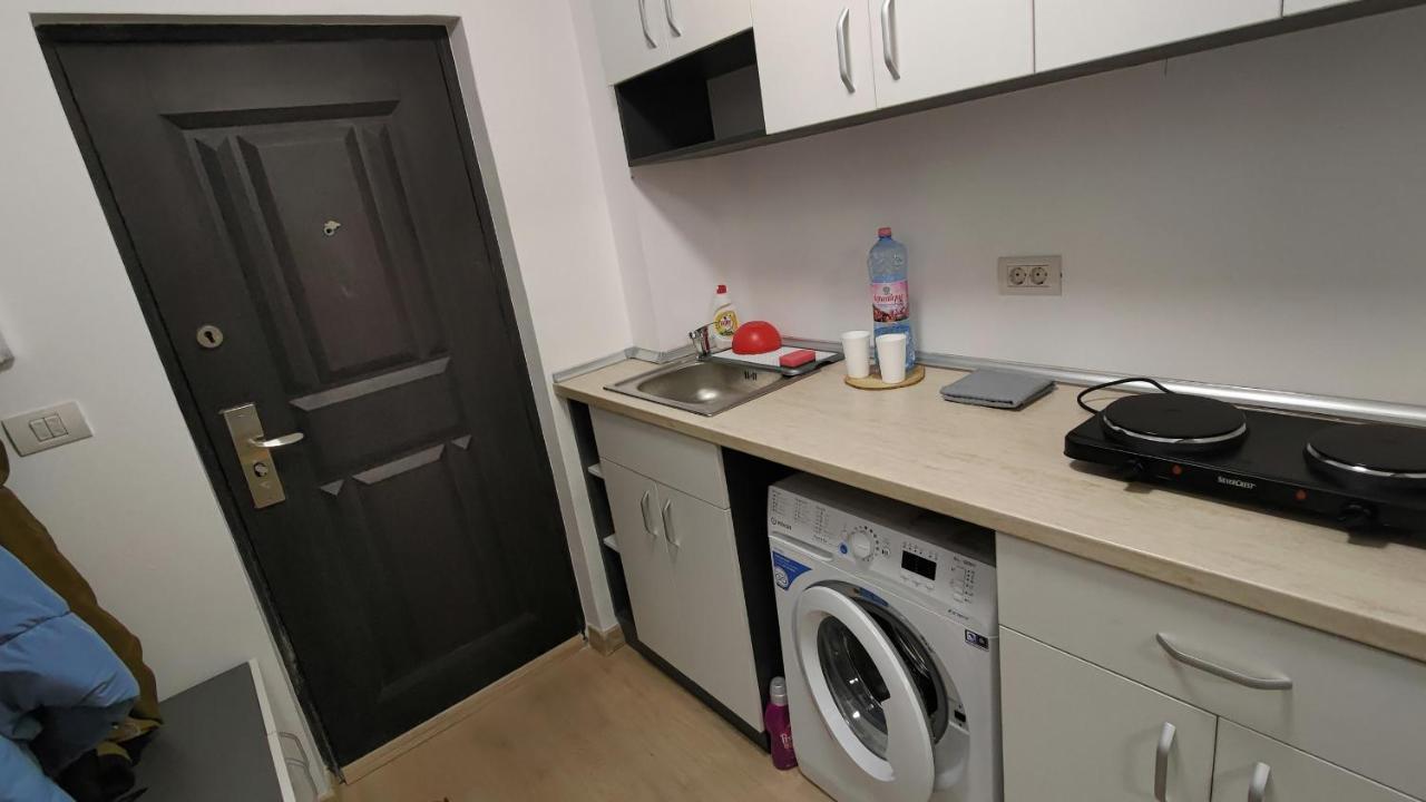 Garsoniera 30Mp Chrysflatty1 - Free Netflix Apartamento Arad Exterior foto